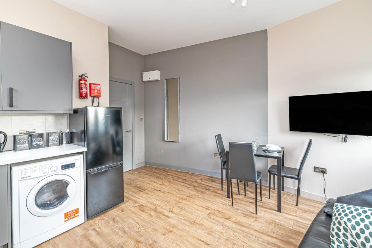Wigan Central Serviced Apartments ภายนอก รูปภาพ