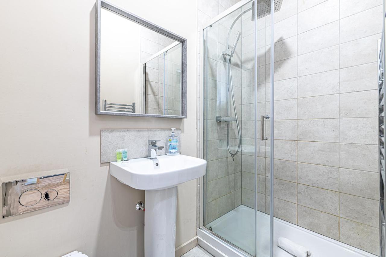 Wigan Central Serviced Apartments ภายนอก รูปภาพ